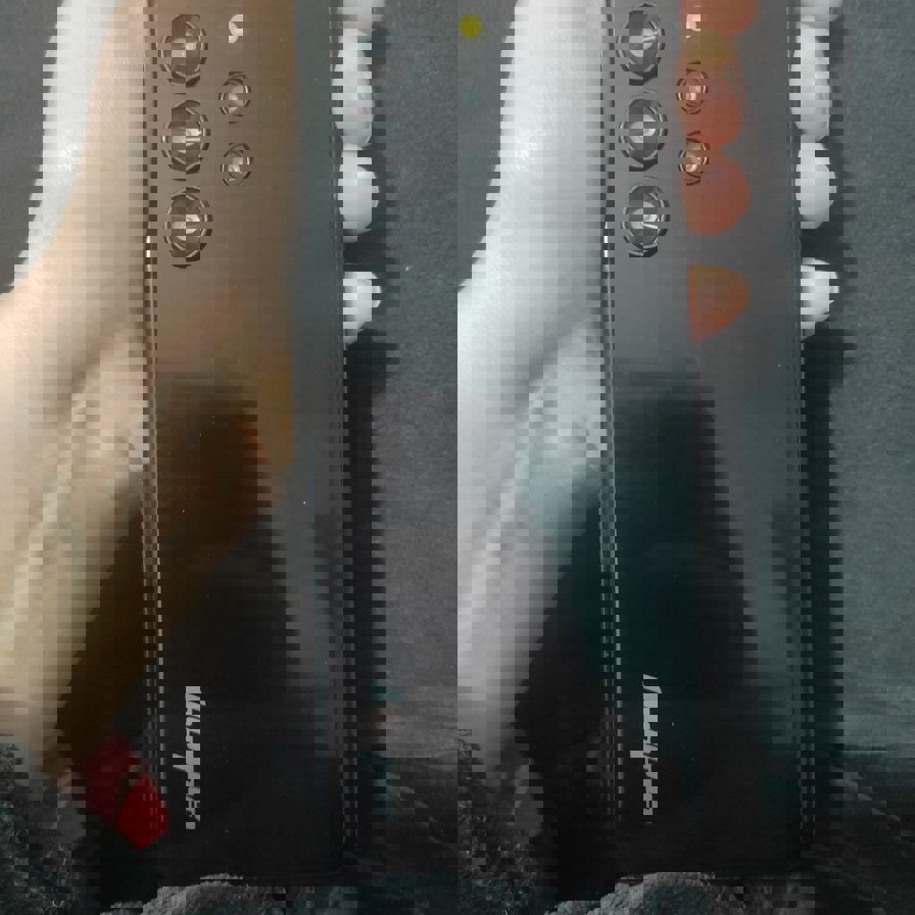 Кнопочно-сенсорный телефон