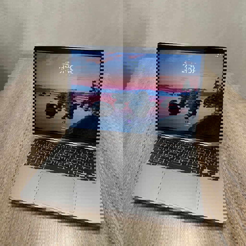 MacBook Pro 13” 2020