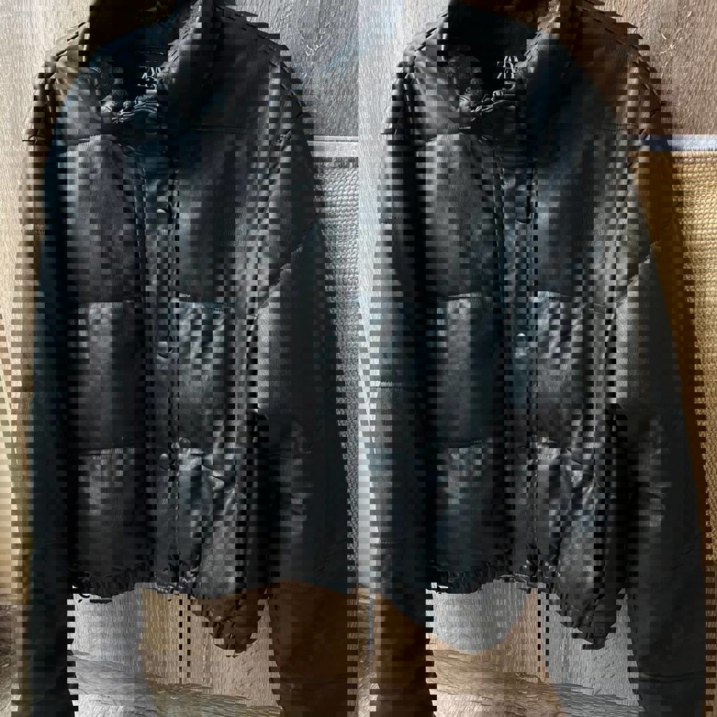 Кожаный пуховик Zara