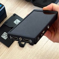 Накамерный монитор PortKeys P6 - фото 4