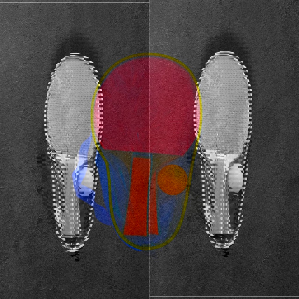 Теннисная ракетка с мячиком