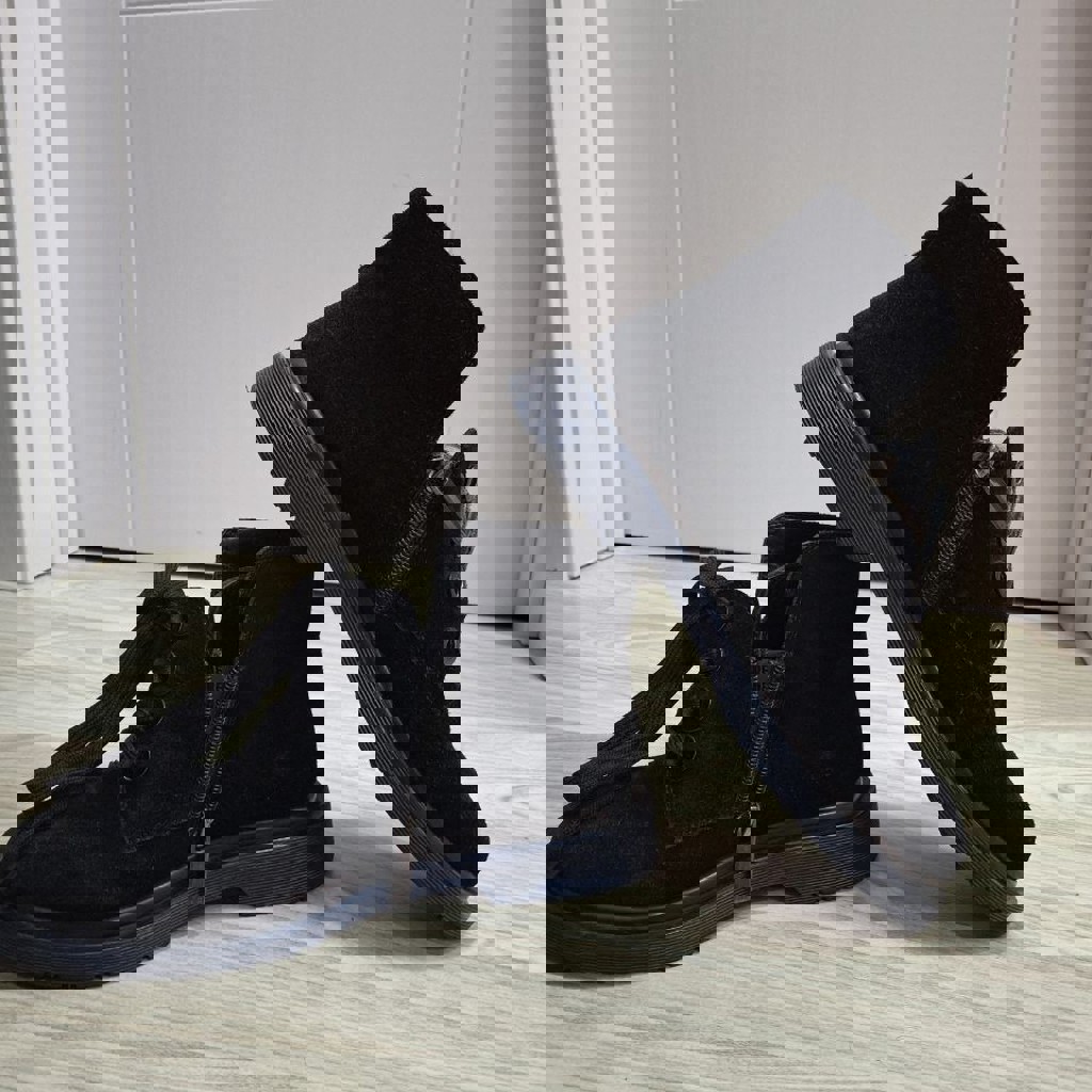 Чёрные демисезонные ботинки