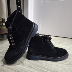 Чёрные демисезонные ботинки - фото 2