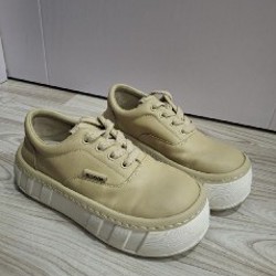 Чёрные демисезонные ботинки - фото 8