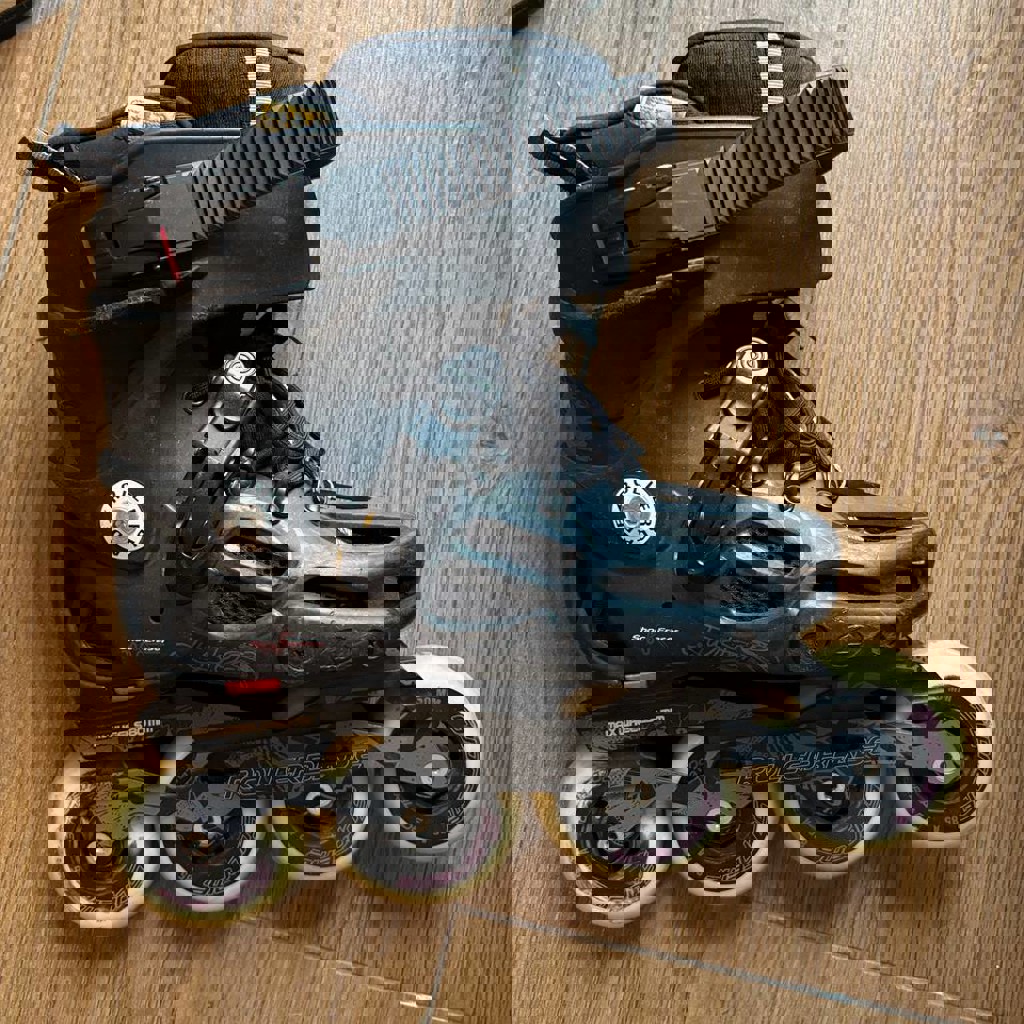 Роликовые коньки Rollerblade