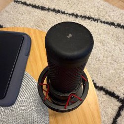 Микрофон геймерский HyperX Quadcast - фото 3