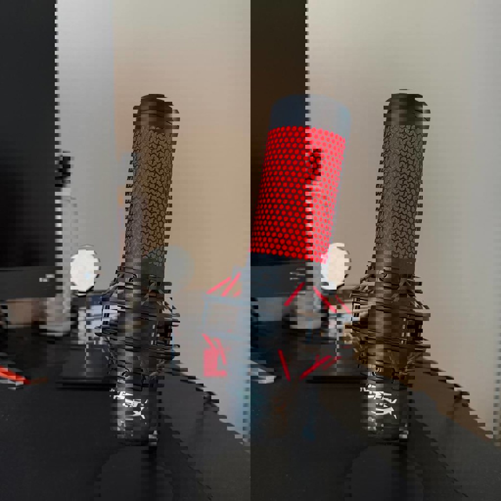 Микрофон HyperX Quadcast