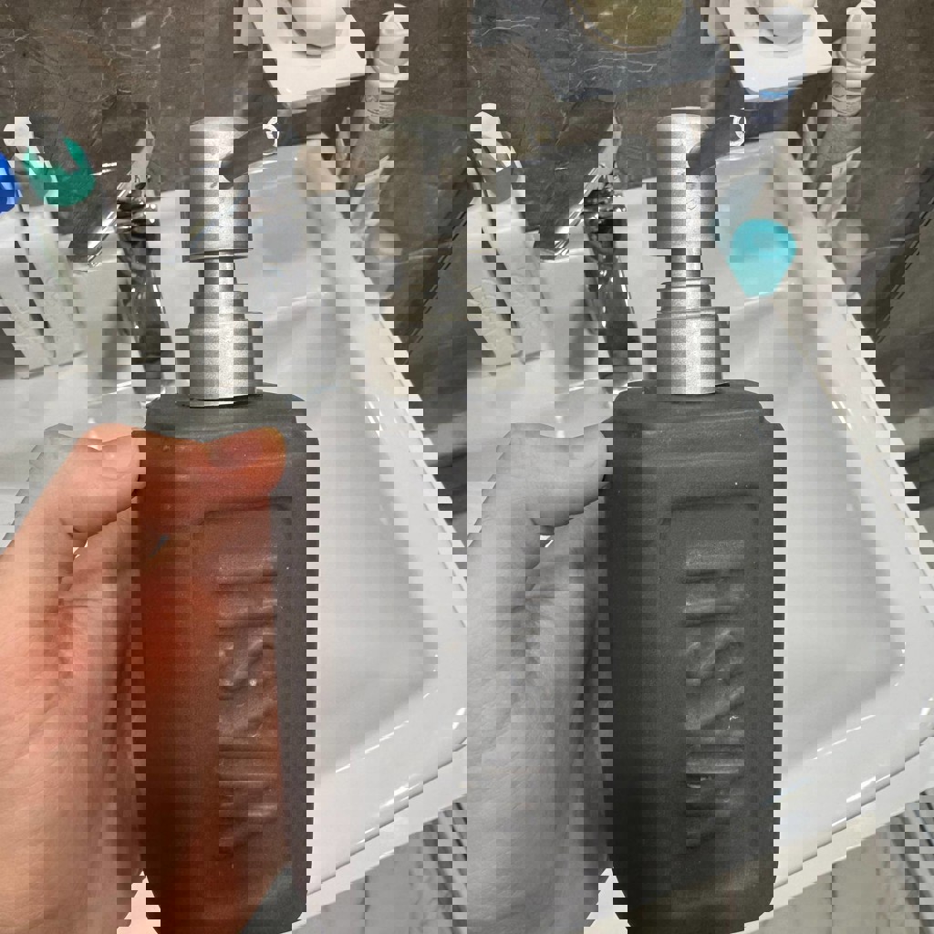 Дозатор для жидкого мыла