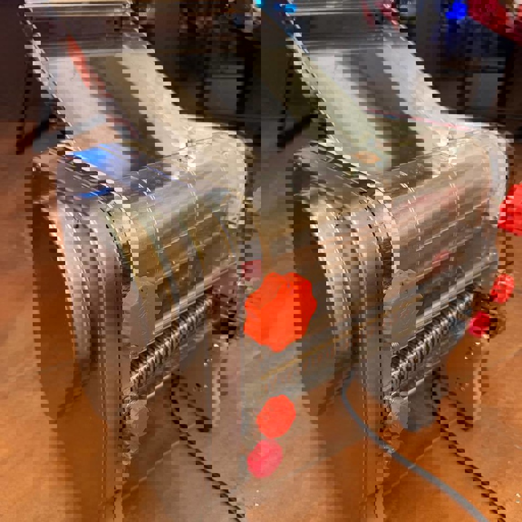 Тестораскаточно-тесторежущая машина