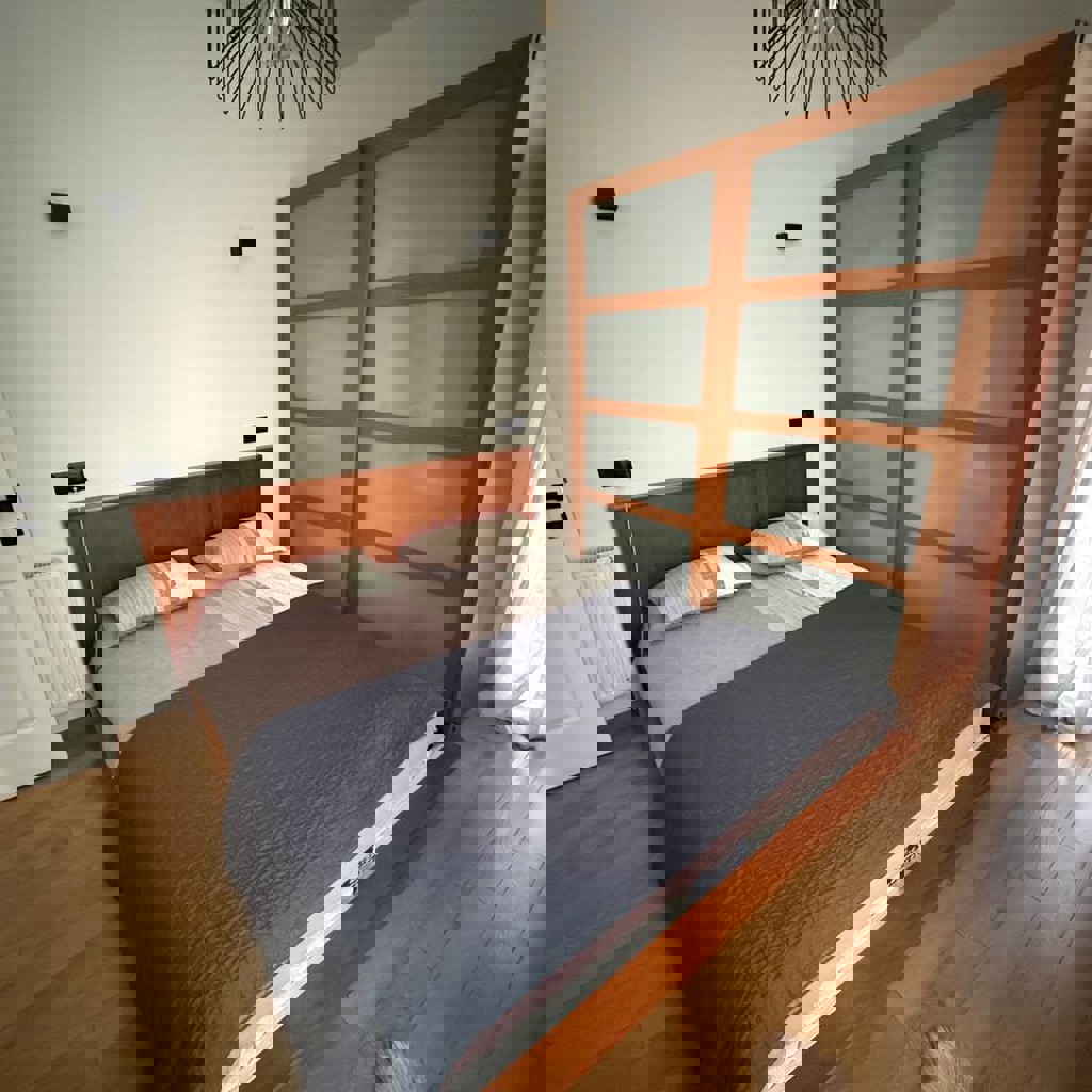 Спальня с комодом