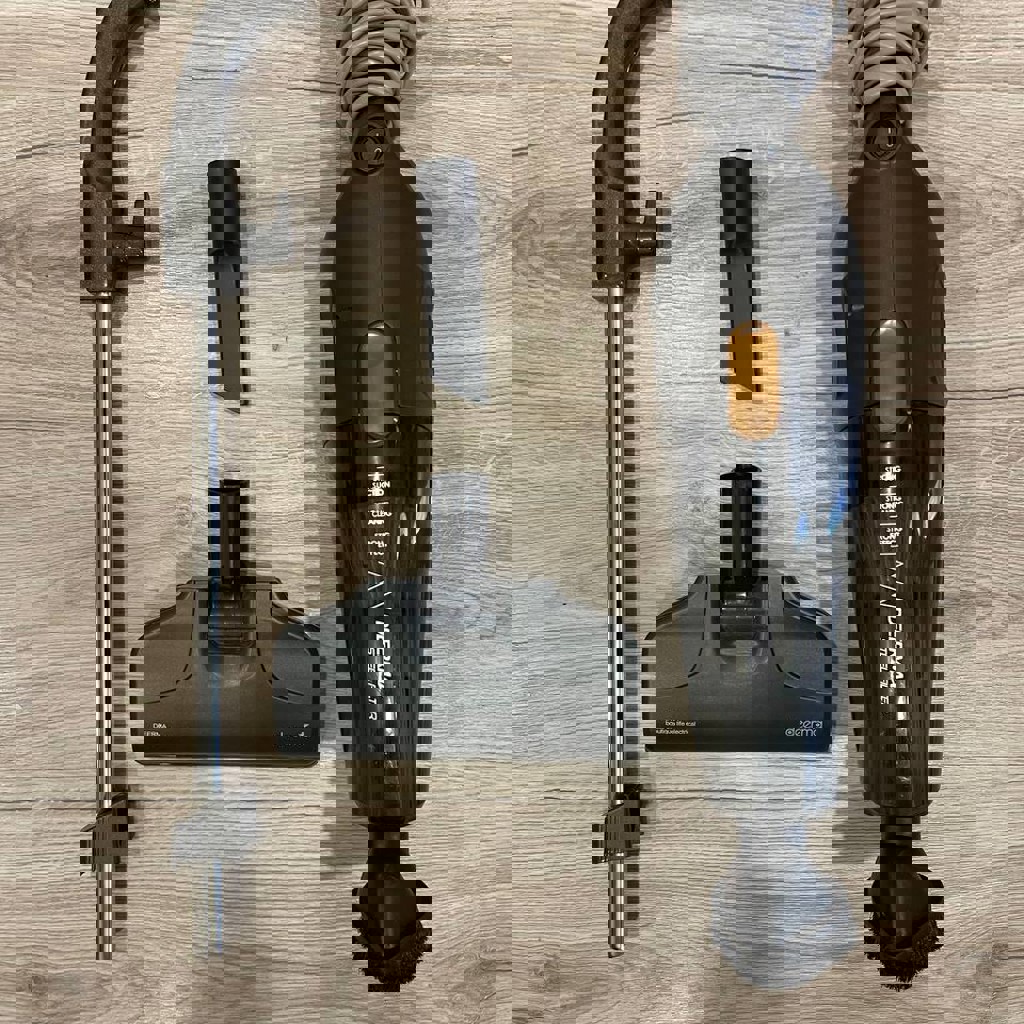 Вертикальный пылесос