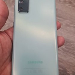 Samsung Galaxy S20 FE - фото 5