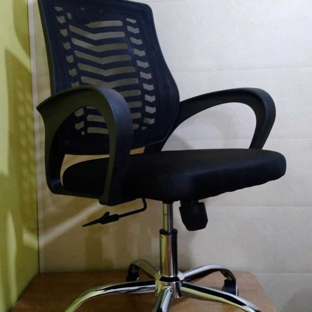 Компьютерное офисное кресло