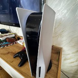 PlayStation 5 с дисководом - фото 2