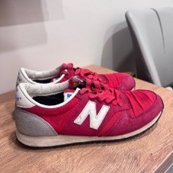 Кроссовки - фото 1