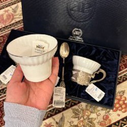 Фарфоровая чашка с серебряными элементами - фото 3