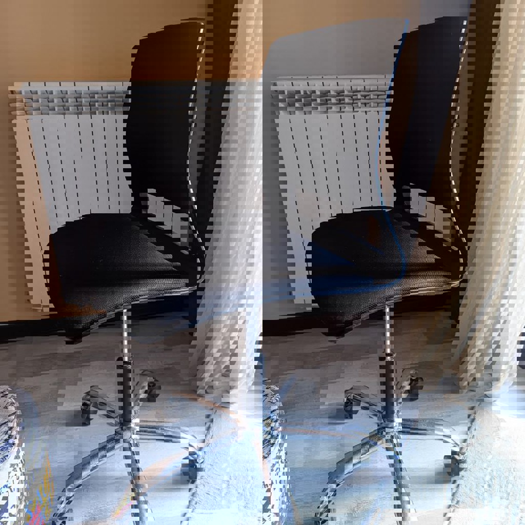 Компьютерный офисный стул