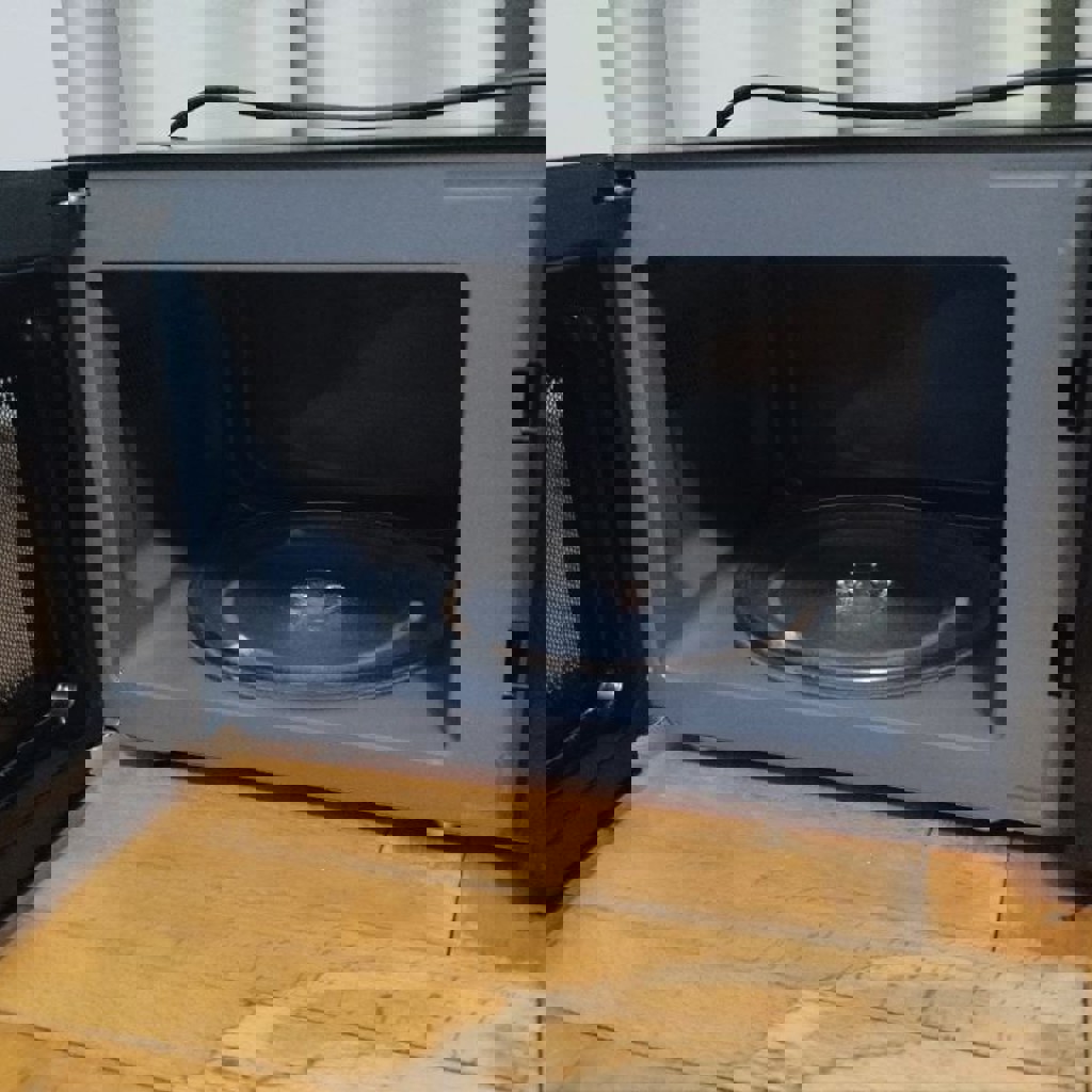 Микроволновая печь Kumtel