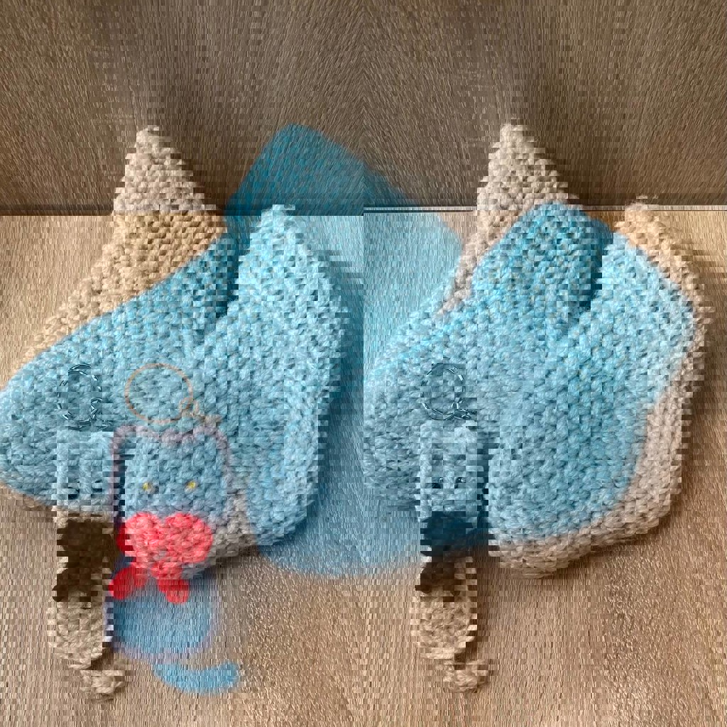 Вязаные брелочки