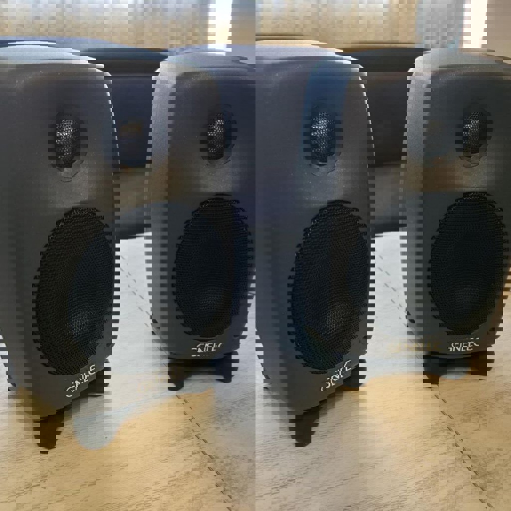 Genelec 8020D