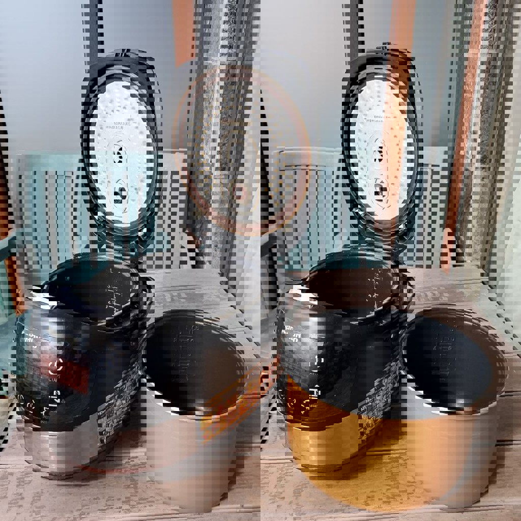 Мультиварка Redmond RMC-M90