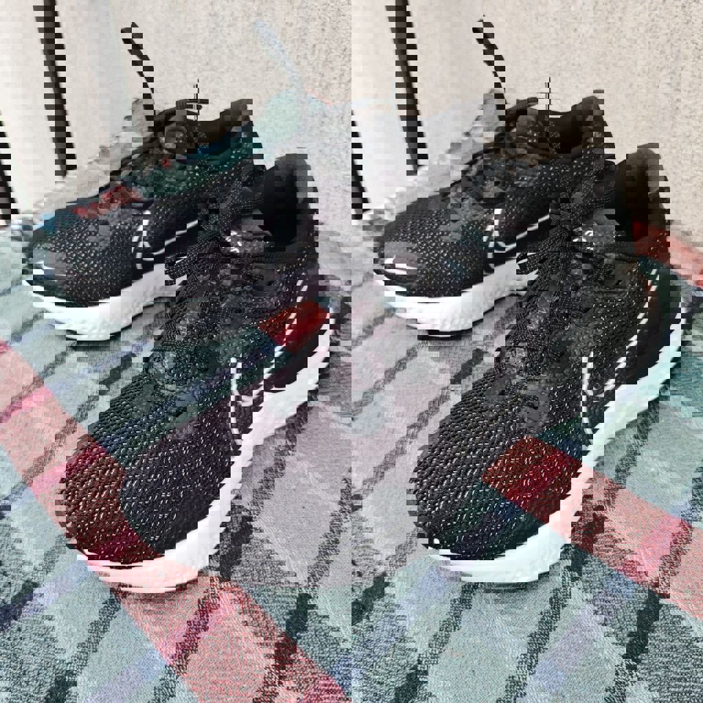 Беговые кроссовки Nike Renew Run 'Black Metallic Silver'