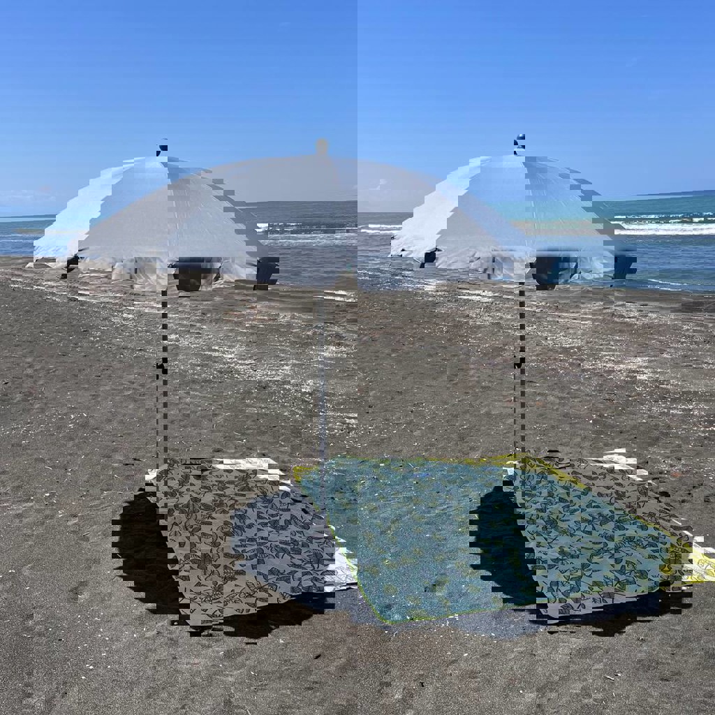 Пляжный зонт от солнца