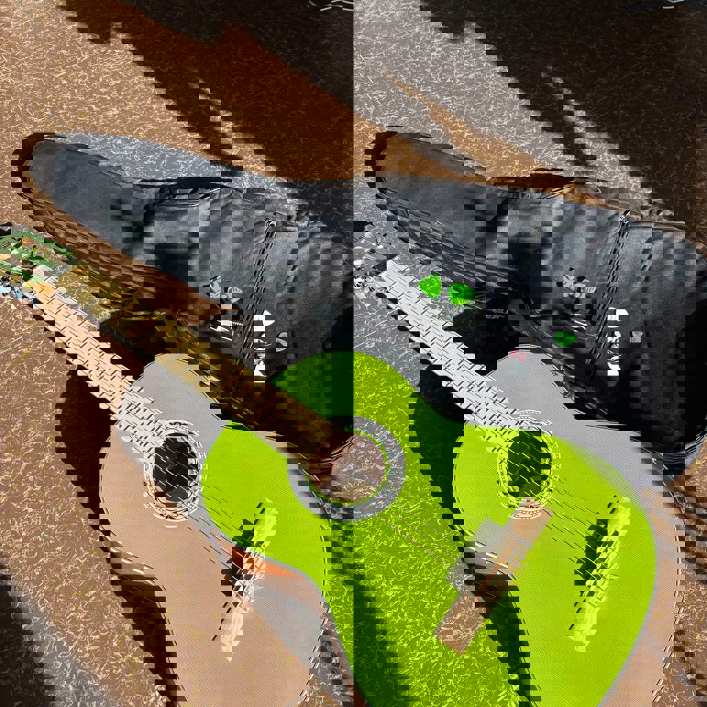 Классическая гитара