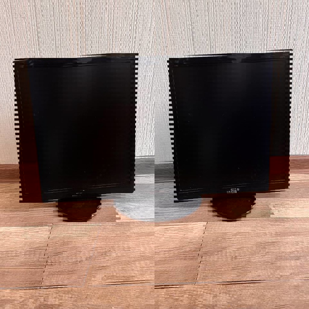 Монитор Samsung 23.6' S24C350HL