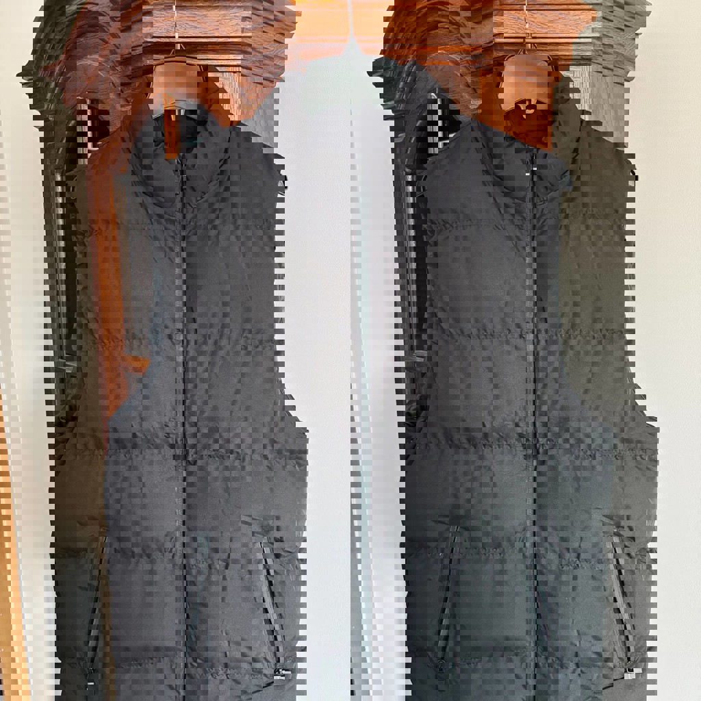 Мужская теплая жилетка