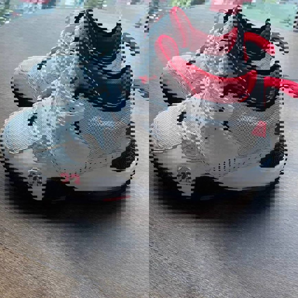 Кроссовки Jordan