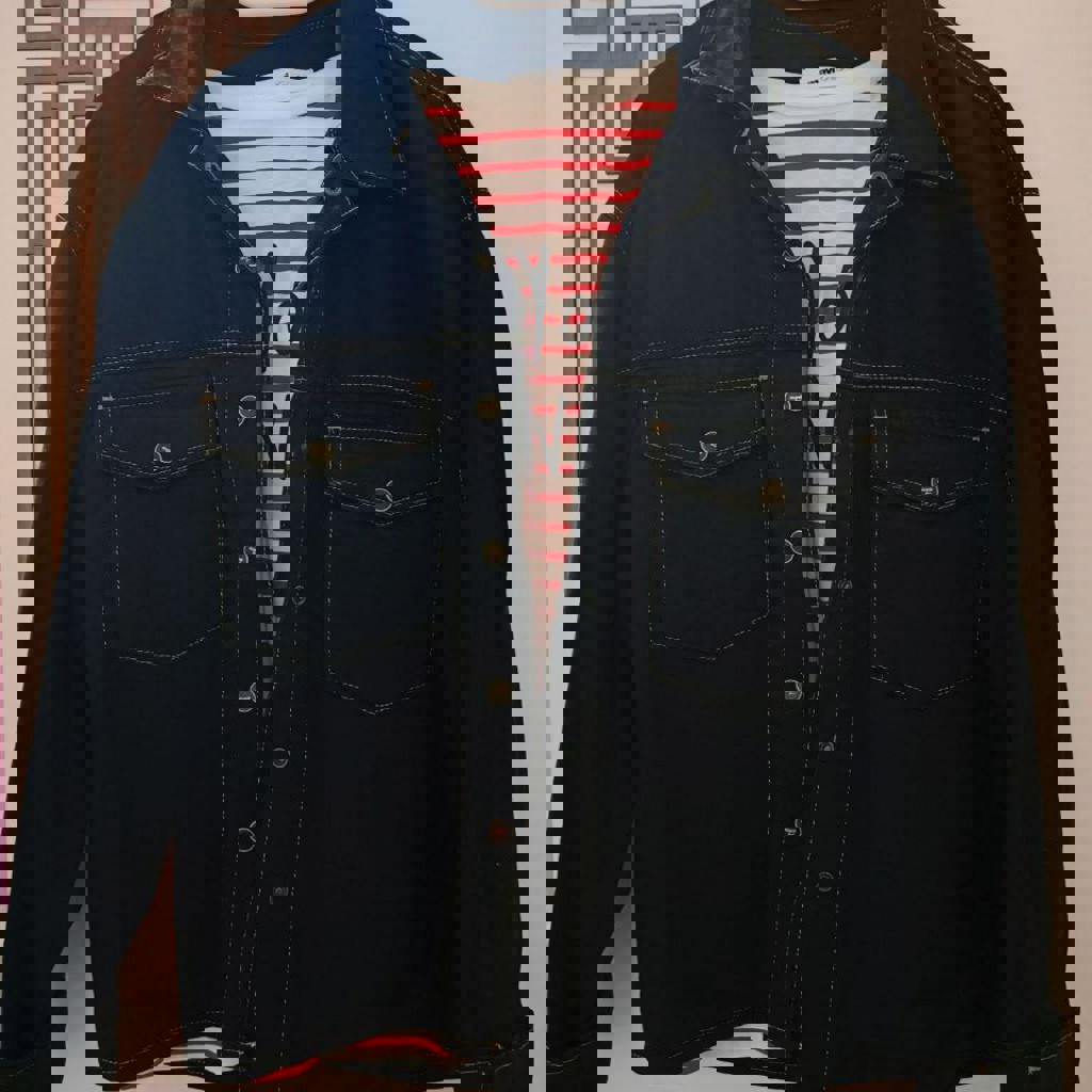 Женская чёрная рубашка