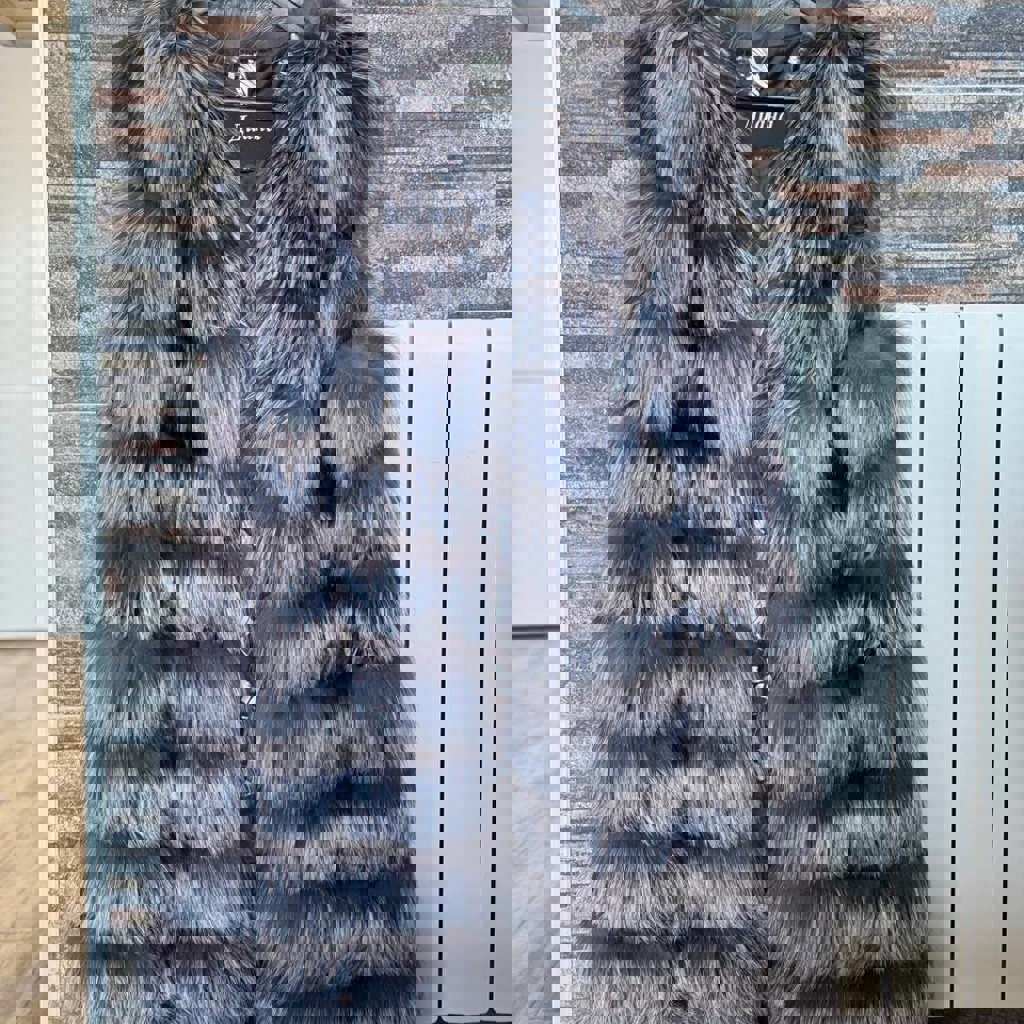 Пончо из натуральной кожи