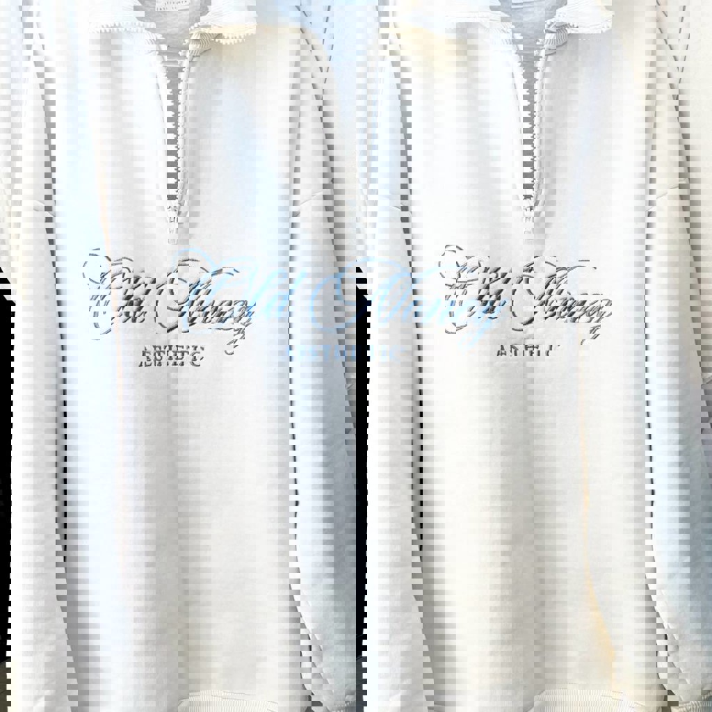 Белая флисовая кофта с замком