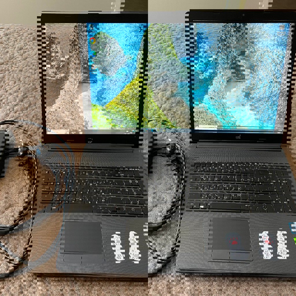 Ноутбук HP 250 G7