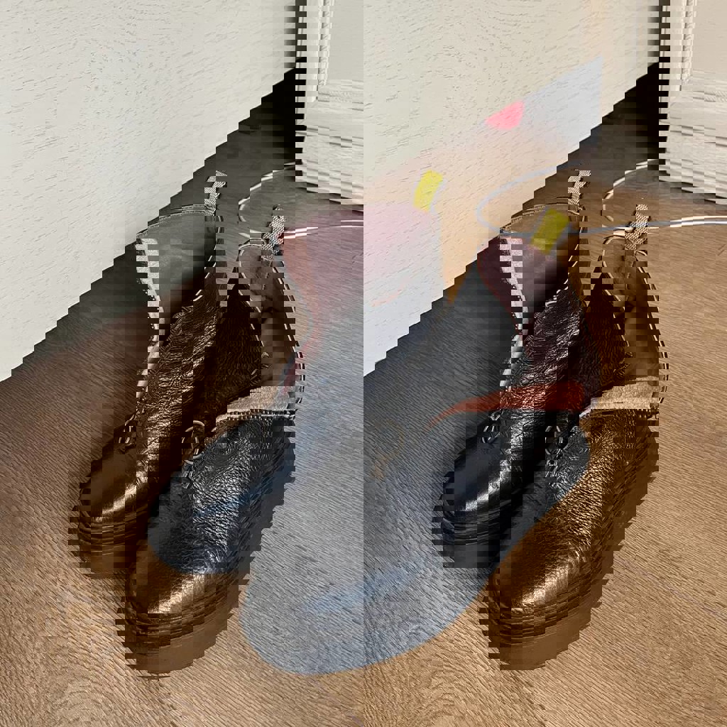 Кожаные ботинки сапоги