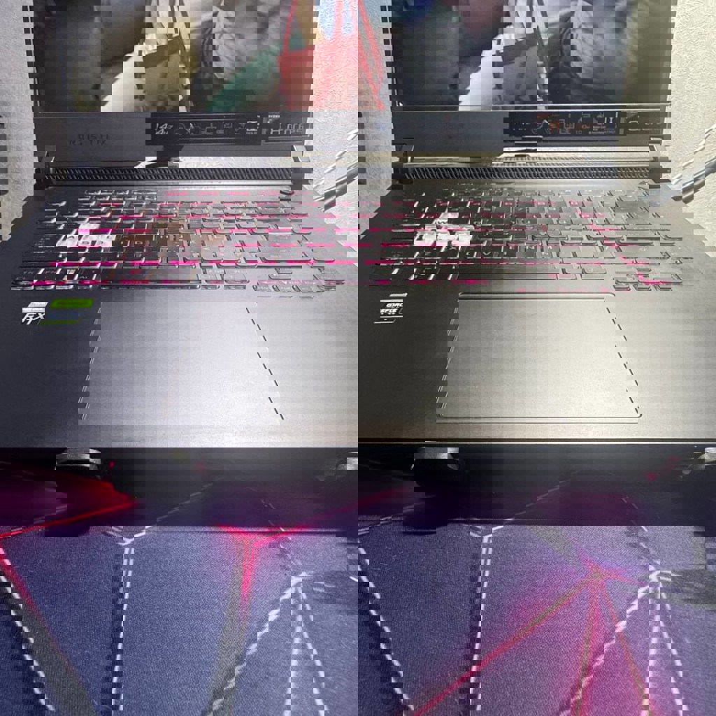 Игровой ноутбук ASUS ROG Strix