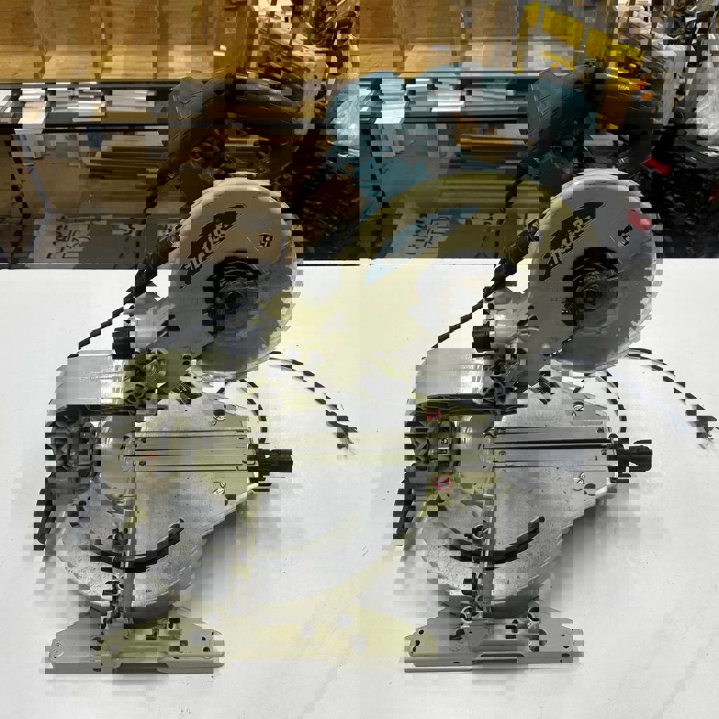 Торцовочная пила