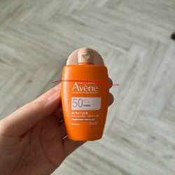 SPF 50 флюид Avene с тональным эффектом - фото 2