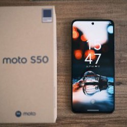 Смартфон Motorola s50 - фото 1