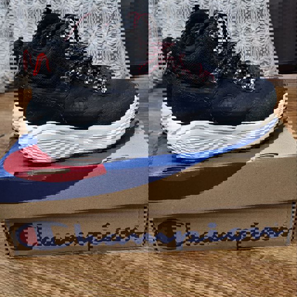 Крассовки- ботинки