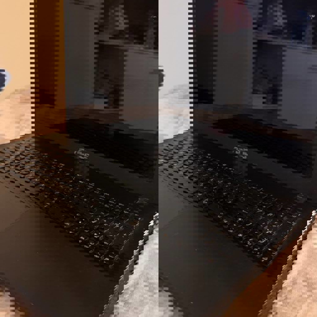 Ноутбук ASUS X551M