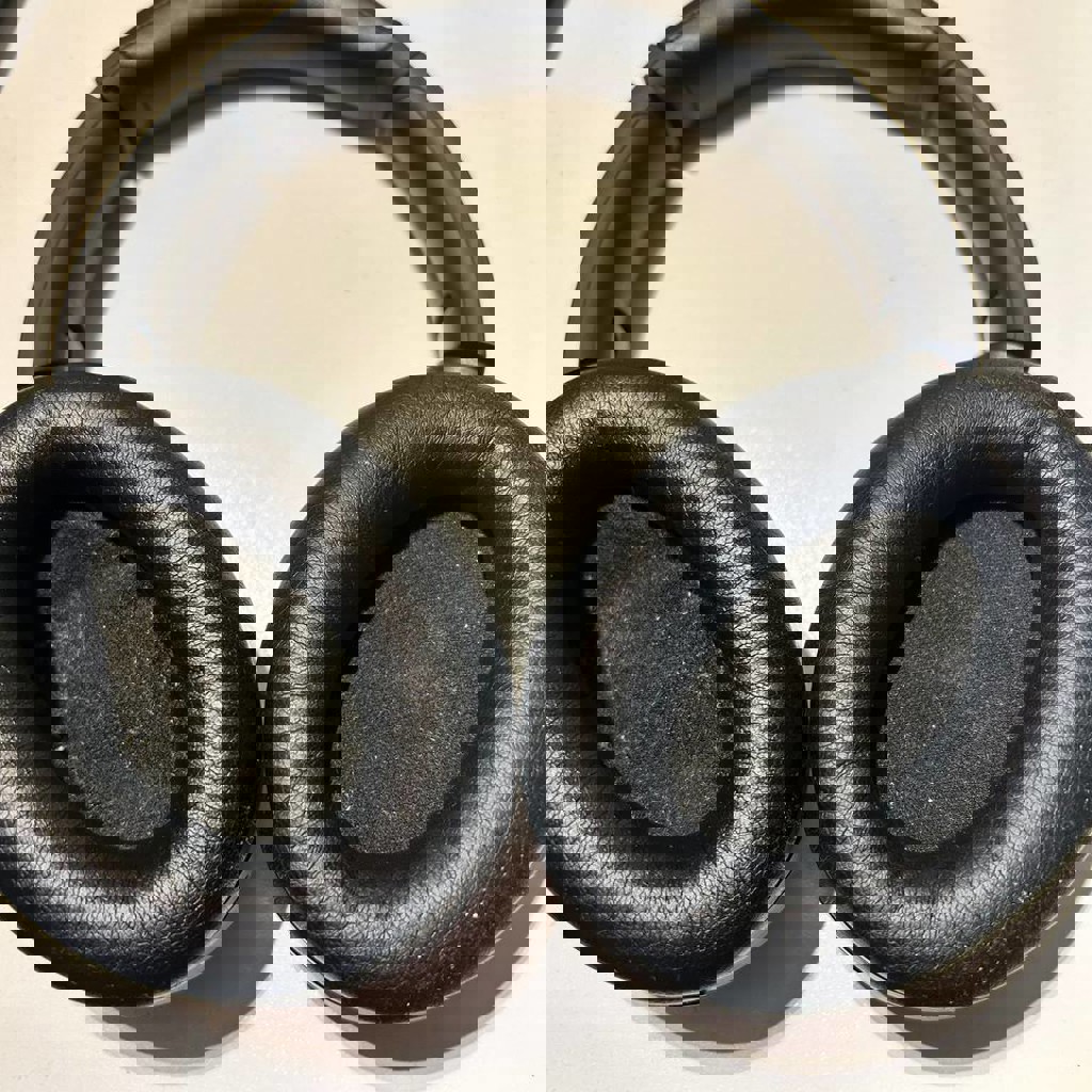 Наушники Sony WH-1000XM4