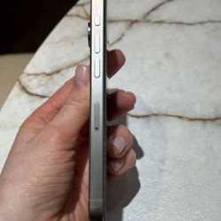 IPhone 15 Pro - фото 2