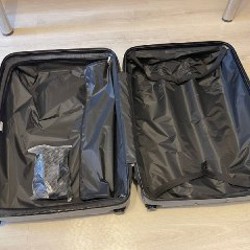 Чемодан - фото 2