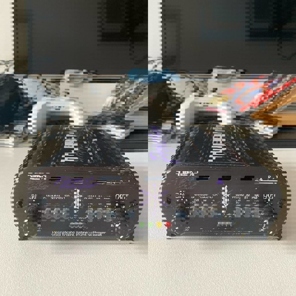 Ламповый предусилитель ART Tube MP