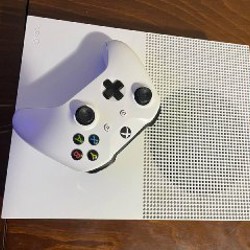 Xbox One S - фото 2