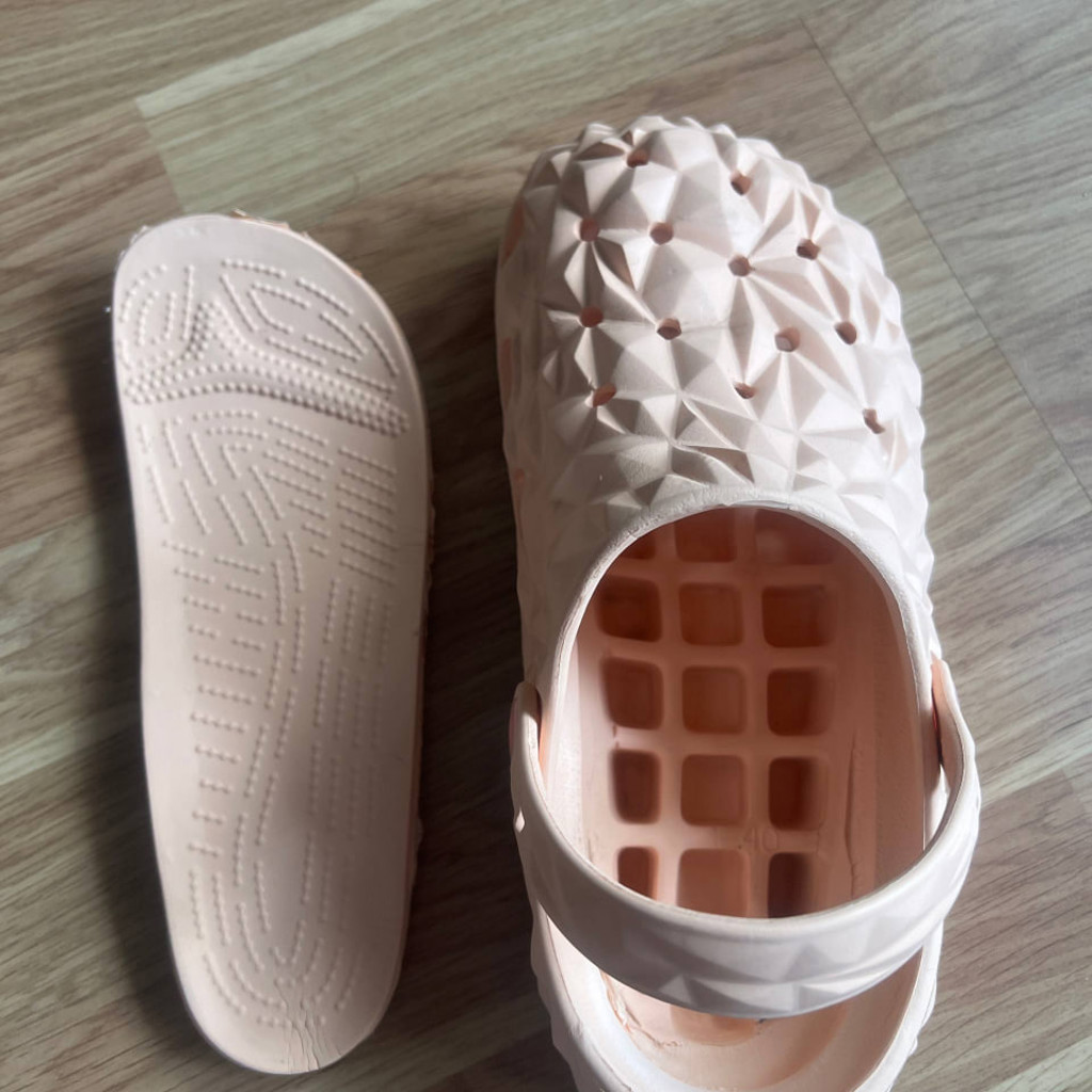 Сабо в стиле кроксы