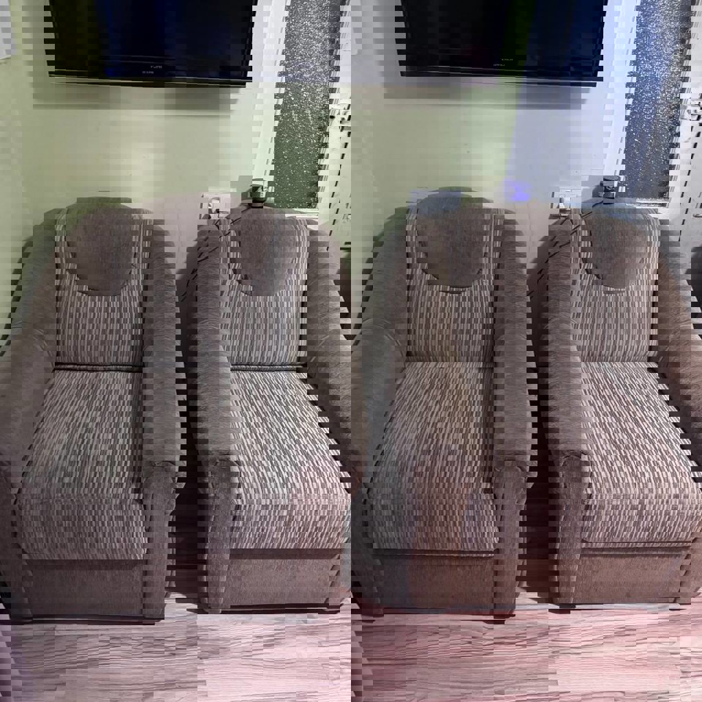 Диван и два кресла