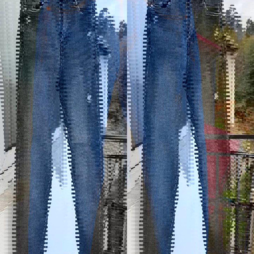 Джинсы Bershka